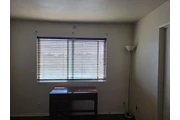 $1100 : Se cuarto con baño thumbnail