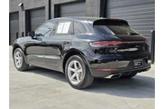 $35490 : Porsche Macan 2021 AWD 4dr S thumbnail
