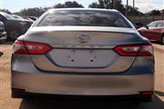 $19995 : 2018 Camry LE thumbnail