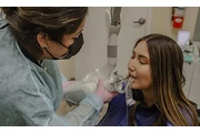 ¡Dentista de confianza aquí! thumbnail