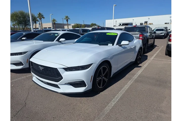 Ford Mustang 2025 EcoBoost 2 image 6