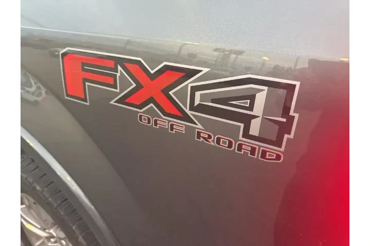 $30933 : Ford F-150 2018 4x4 XL 4dr S image 9