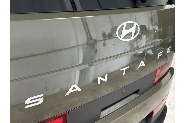 $37522 : Hyundai SANTA FE 2025 SEL 4d image 10