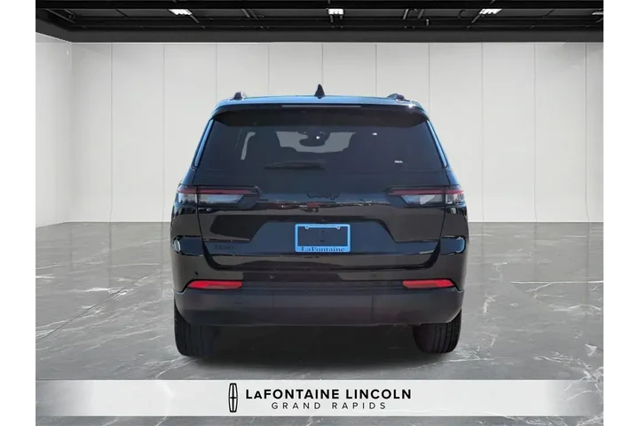 $29675 : Jeep Grand Cherokee L 2024 4 image 4