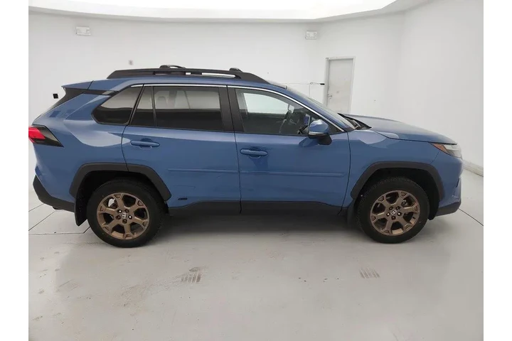 $35998 : Toyota RAV4 Hybrid 2023 AWD image 4