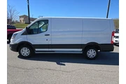 $31900 : Ford Transit 2024 250 3dr SW thumbnail
