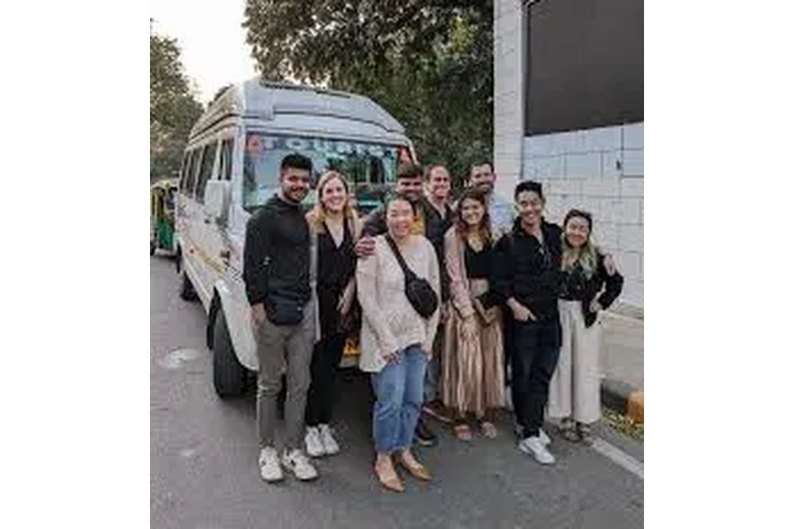 Golden Triangle India Driver image 1