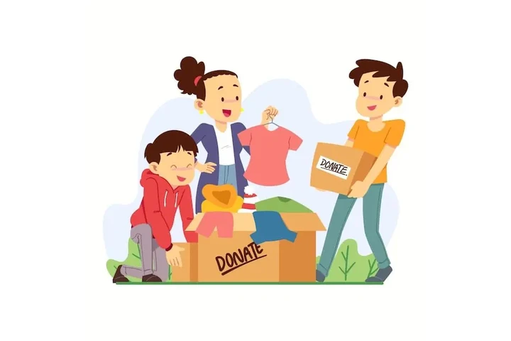 $1 : We accept donations of clothes image 1