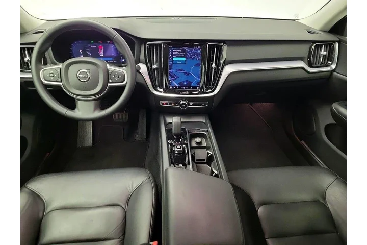 $27998 : Volvo S60 2024 B5 Core Dark image 9