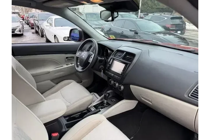 $14795 : Mitsubishi Outlander Sport 2 image 10