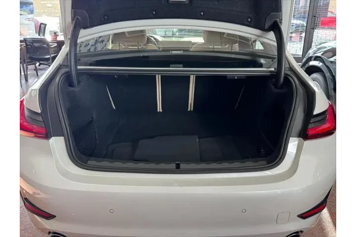 $24995 : BMW 3 Series 2022 330i 4dr S image 8