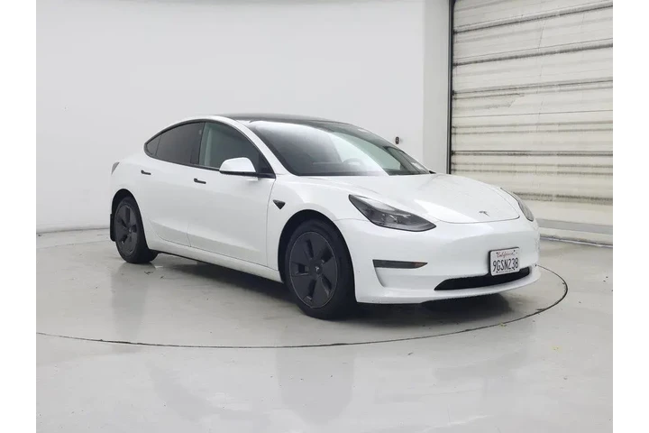 $23998 : Tesla Model 3 2023 4dr Sedan image 1