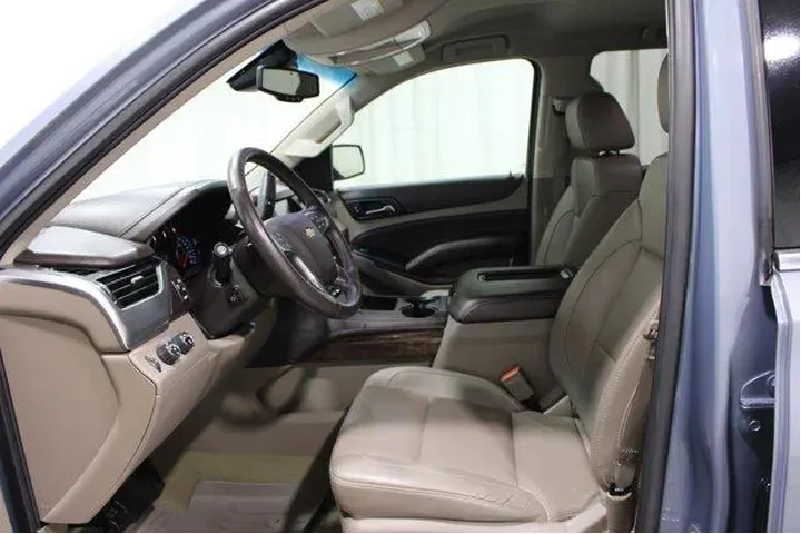 $22982 : Chevrolet Tahoe 2016 4x4 LT image 3