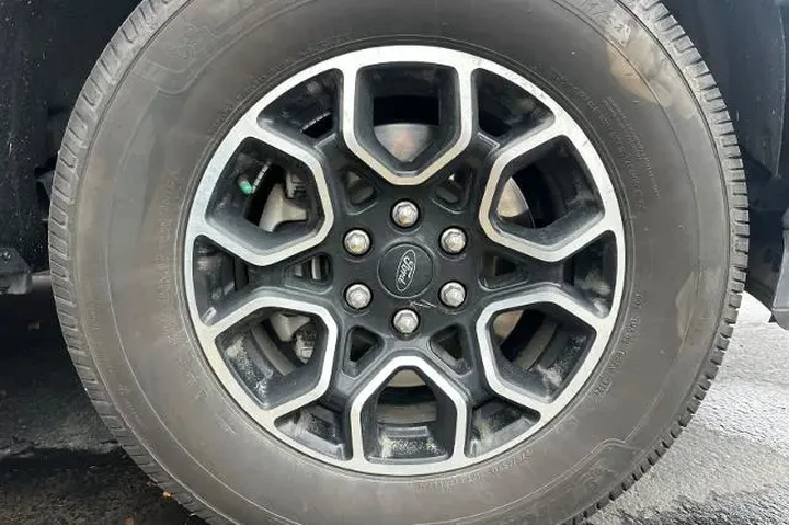 $38995 : Ford F-150 2021 4x4 Lariat 4 image 7