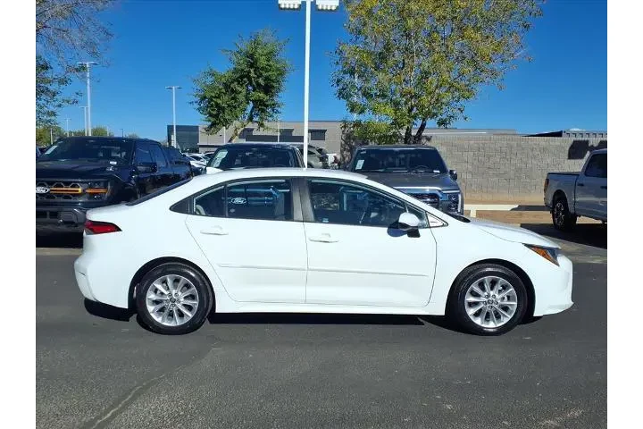 $19962 : Toyota Corolla 2022 LE 4dr S image 4