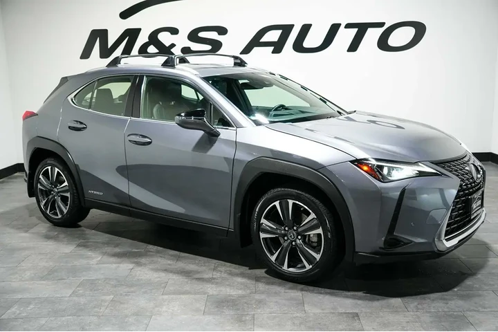 $26595 : 2021 UX 250h image 7