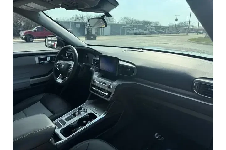 $32541 : Ford Explorer 2023 XLT 4dr S image 10