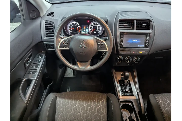 $21997 : Mitsubishi Outlander Sport 2 image 7