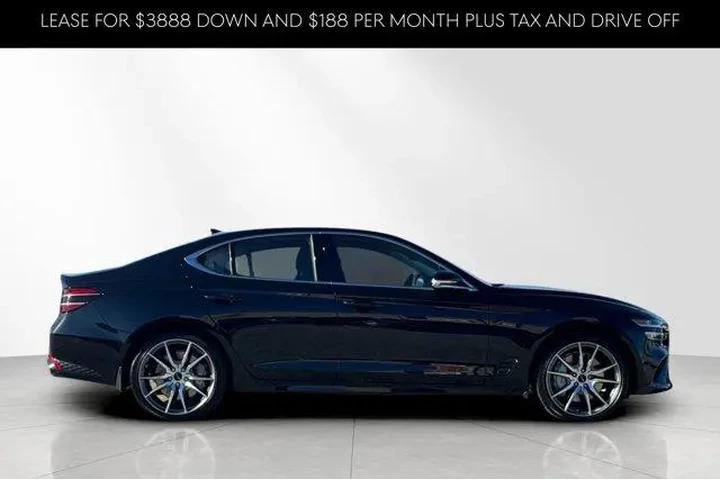 $39765 : Genesis G70 2026 2.5T Standa image 4