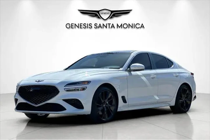 $30778 : Genesis G70 2023 2.0T 4dr Se image 10