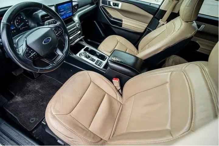 $15380 : Ford Explorer 2020 XLT 4dr S image 7