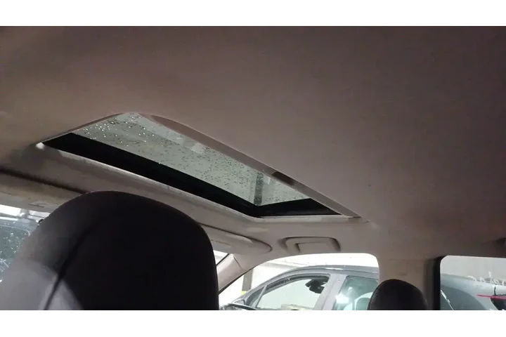 $13373 : Mitsubishi Outlander 2019 AW image 7