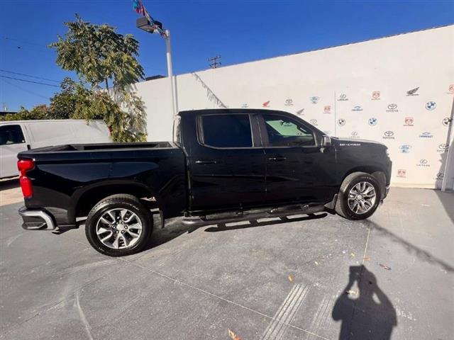 $27995 : Used 2020 Silverado 1500 2WD image 2