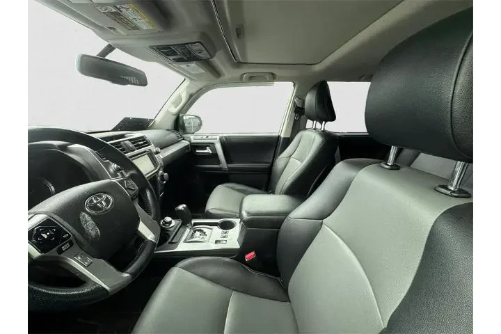 $27971 : Toyota 4Runner 2017 4x4 SR5 image 7