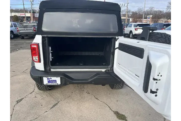 $34988 : Ford Bronco 2023 4x4 Black D image 5