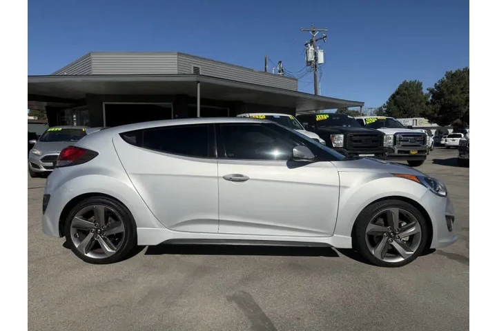 $9650 : 2015 Veloster Turbo image 8