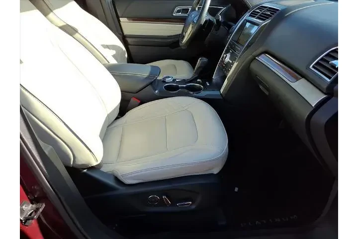 $23595 : Ford Explorer 2018 AWD Plati image 9