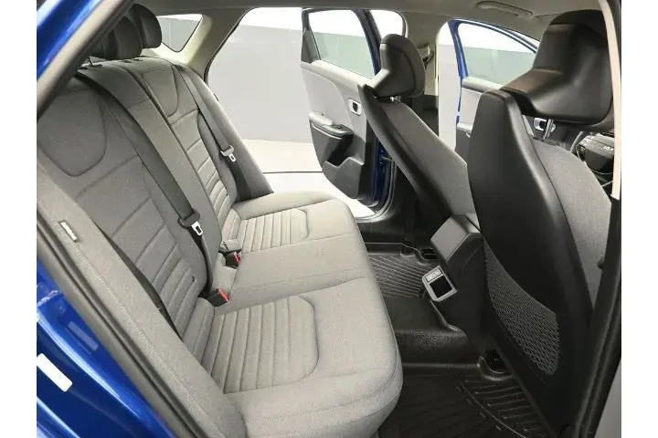 $25991 : Kia K4 2025 EX 4dr Sedan image 10