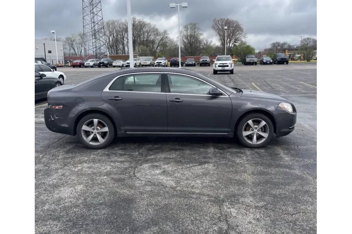$3800 : 2011 Malibu LT image 3