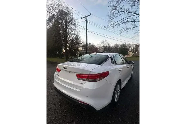 $7995 : Kia Optima 2018 EX 4dr Sedan image 8