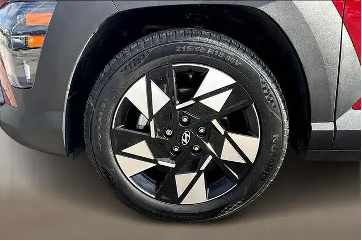 $21740 : Hyundai KONA 2024 SEL 4dr Cr image 7