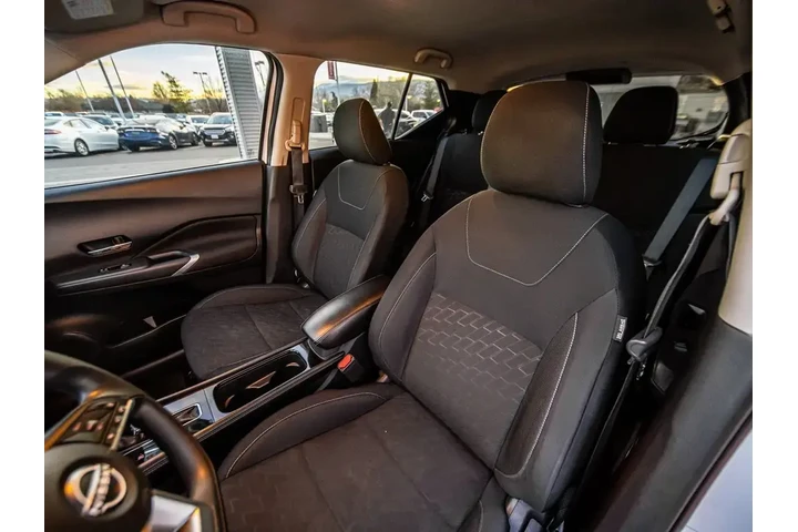 $16288 : Nissan Kicks 2023 SV 4dr Cro image 8