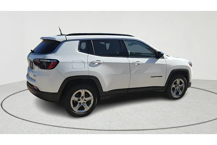 $17612 : Jeep Compass 2024 4x4 Latitu image 8