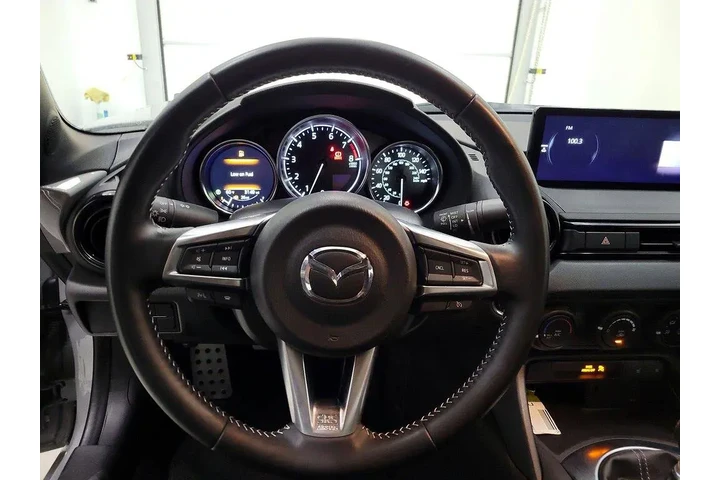 $29998 : Mazda MX-5 Miata 2024 Club 2 image 10