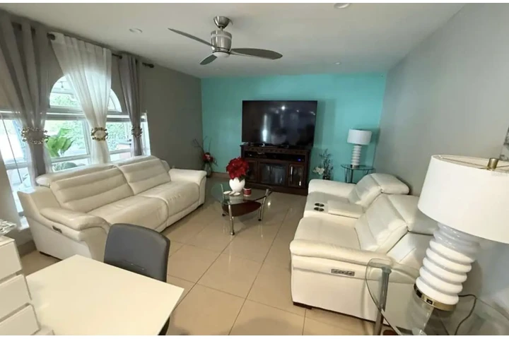 $359000 : Beautiful home 5 bedrooms. image 4