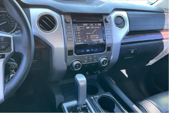 $31949 : Toyota Tundra 2017 4x2 Limit image 6