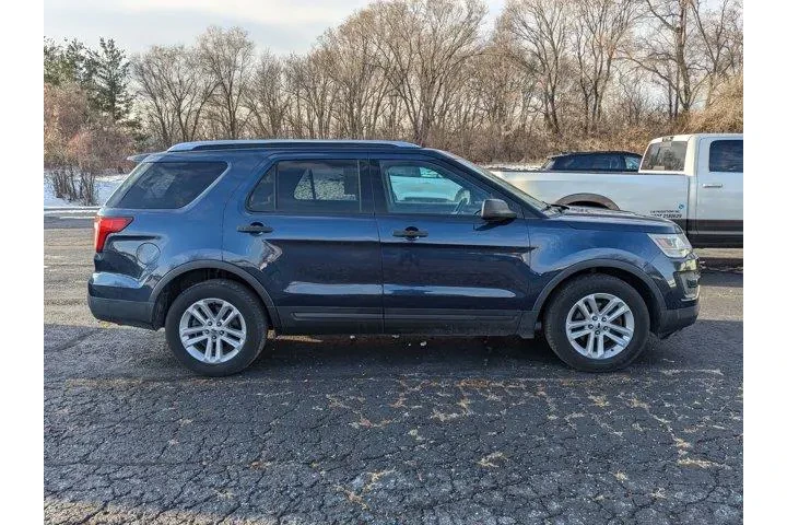 $14999 : Ford Explorer 2017 Base 4dr image 6