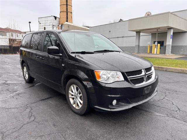 $12495 : 2019 Grand Caravan SE image 1