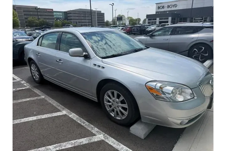 $6466 : Buick Lucerne 2011 CX 4dr Se image 3
