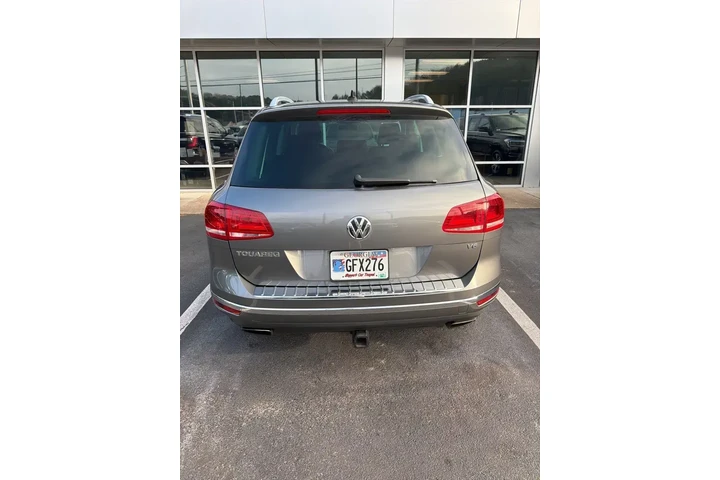 $12513 : Volkswagen Touareg 2016 AWD image 4