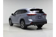 $33998 : Toyota Highlander 2022 XLE 4 thumbnail