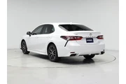 $24998 : Toyota Camry 2024 SE 4dr Sed thumbnail