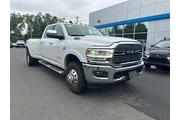 $48999 : Ram 3500 2019 4x4 Laramie 4d thumbnail