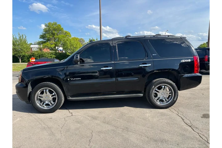 $3980 : 2007 GMC Yukon 4WD 4dr 1500 S image 5