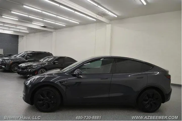 $28998 : Tesla Model Y 2024 AWD Long image 4