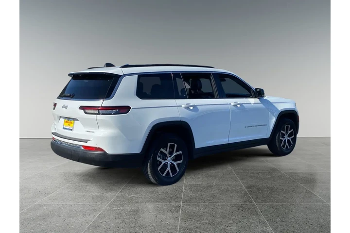 $33668 : Jeep Grand Cherokee L 2024 4 image 5